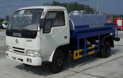 東風(fēng)金霸灑水車圖片