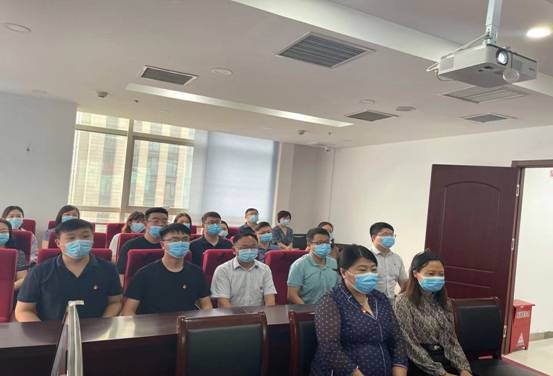 第十黨支部組織豫信公司干部、職工收看收聽(tīng)“七一”建黨100周年慶祝大會(huì)簡(jiǎn)報(bào)